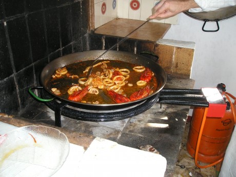 Queridos amigos: ante las expectación :8 causada por el desayuno que me he pegado esta mañana, el cual 130