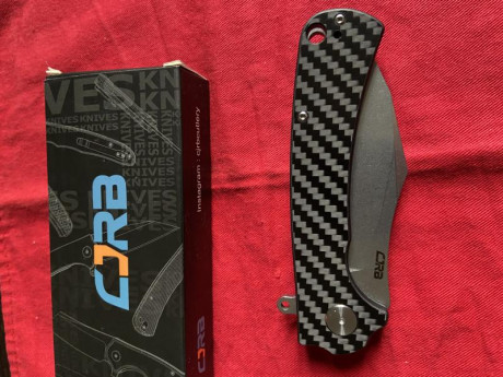 A la venta està navaja con cachas en fibra de carbono y hoja en acero D2. De colección, sin ningún uso.
45€+ 12