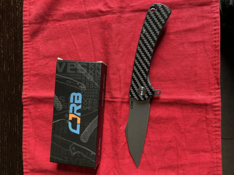 A la venta està navaja con cachas en fibra de carbono y hoja en acero D2. De colección, sin ningún uso.
45€+ 10
