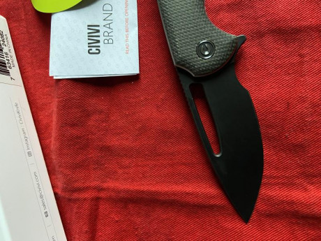 A la venta navaja Civivi Odium con cachas en micarta canvas y hoja en acero D2. De colección, sin uso. 10