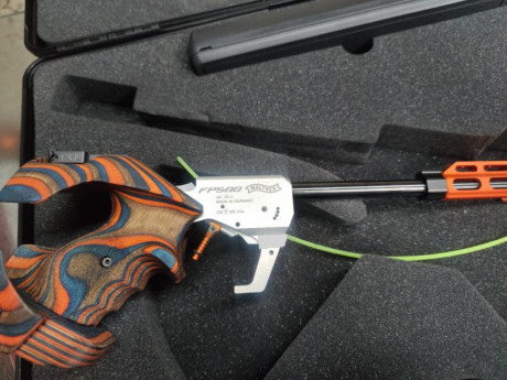 HOLA VENDO PISTOLA WALTHER FP 500 CAL 22 EXCELENTE ESTADO.1450€ 02