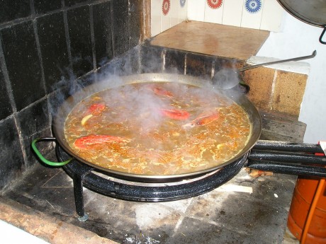 Queridos amigos: ante las expectación :8 causada por el desayuno que me he pegado esta mañana, el cual 140