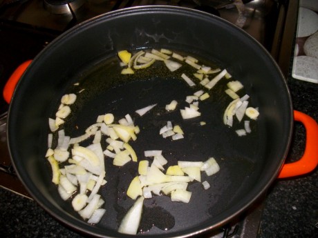 Queridos amigos: ante las expectación :8 causada por el desayuno que me he pegado esta mañana, el cual 40