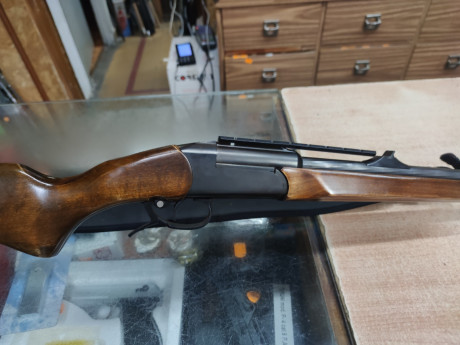 VENDO RIFLE BAIKAL MONOTIRO CAL 222 BUES ESTADO .225€

VENDIDO. SALUDOS. 01