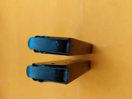 Vendo dos cargadores 9mm parabellum para carabina destroyer. 70 euros más los gastos de envio. Telefono 02
