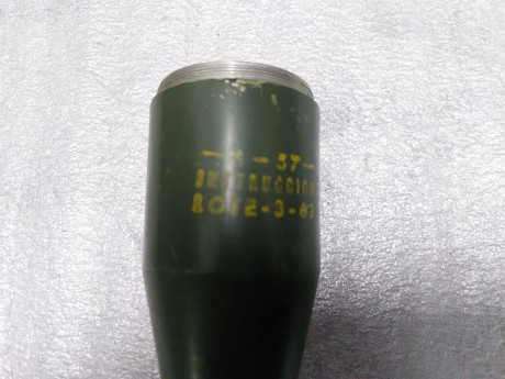 Vendo cola granada instrucción. Precio 30 euros. Teléfono 667837799 00