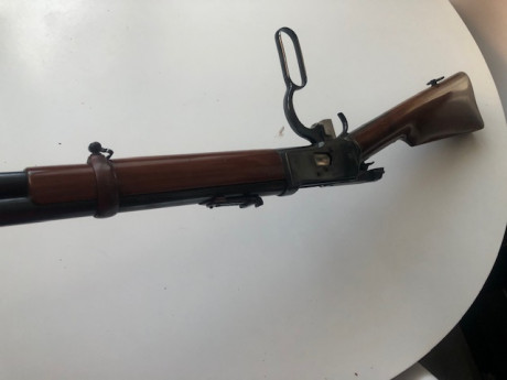 Vendo rifle TIGRE 44-40 en perfecto estado. Madera restaurada en la parte trasera alta de la culata, pero 20