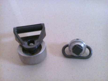 En venta: 2 culatas para Chiappa M-4 four, precio: 20 € c/u. 
7 bases de aluminio Picatinny 3 largos diferentes, 32