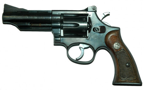 tengo en venta un revolver Llama del 38 Sp en muy buen estado y con un funcionamiento excelente. 00