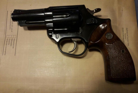 Tengo en venta un revolver 357 Magnum en un estado impecable 00