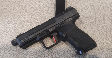 Vendo pistola canik tp9 elite combat con 4 cargadores, funda original. Sistema "Optic Ready" 00