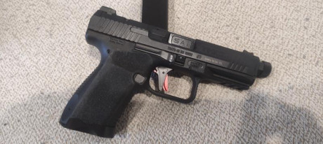 Vendo pistola canik tp9 elite combat con 4 cargadores, funda original. Sistema "Optic Ready" 12