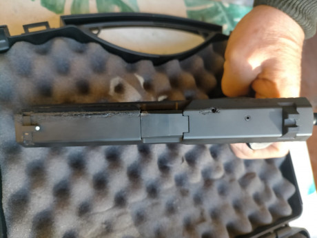 Un amigo me pide que le anuncie esta HK USP del calibre 9 pb.

El arma esta en perfecto estado y funciona 12