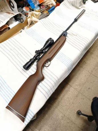 Bueno, para animar el foro un poco, propongo colgar fotos de dianas y arma usada para ello, pudiendo ser 121