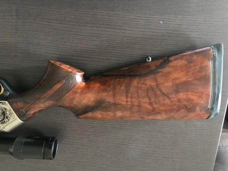 Buenas noches, un amigo mío me ha dicho que le ponga  otra vez en venta su rifle browning long track edición 10