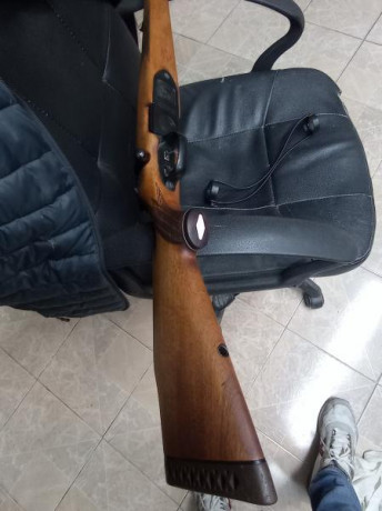 Un amigo me pide que le publique su rifle, se trata de un Mannlicher con tensor de pelo, calibre 300 win 01