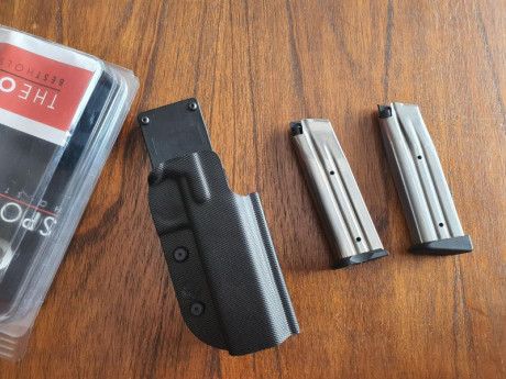 En venta 2 cargadores y funda STI, SVI, SPS
130 euros por todo con gastos de envío incluidos
No puedo 02