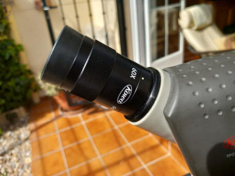 Vendo telescopio Kowa de 20 a 60 aumentos,  en perfecto estado , japones
300€ 00