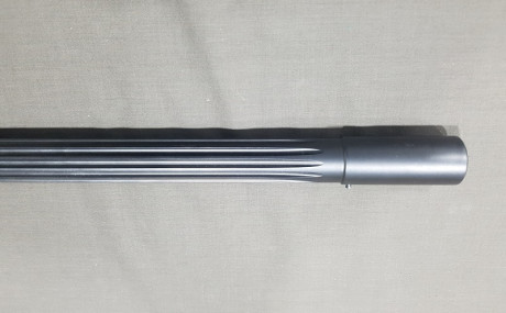 Hola, vendo un tubo de Blaser R93 del cal. 6BR ( Match 26mm en boca) practicamente nuevo. Lo vendo en 01