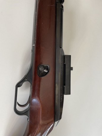 Vendo rifle semiautomático HK calibre 30-06 , modelo 940 , versión cañón largo . 
Monturas y visor vendido.
Solo 01