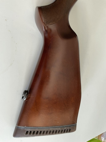 Vendo rifle semiautomático HK calibre 30-06 , modelo 940 , versión cañón largo . 
Monturas y visor vendido.
Solo 00