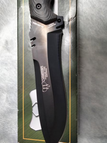 Vendo cuchillo cudeman Boina verde , nuevo con funda kidex y caja . No se a utilizado nunca. Se encuentra 01