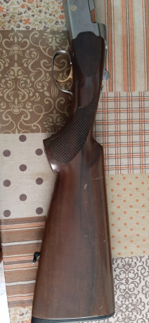   Buenas noches

Un conocido vende sus armas debido a un problema de salud, ambas presentan ligeras marcas 12