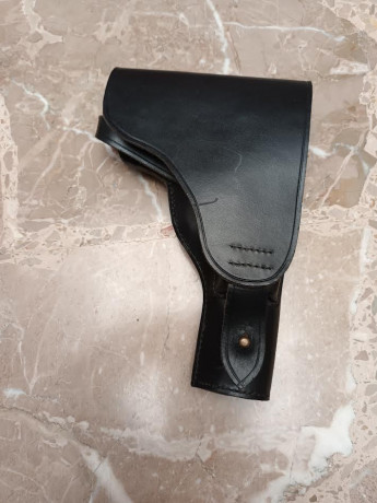 Vendo funda de pistola star vueva de cuero
*** 20 € portes incluidos ***
Contacto por whatsapp  630 71 00