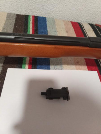 Vendo esta formidable carabina de la marca BRNO .Pocas de estas hay en España,comprada e un compañero 10