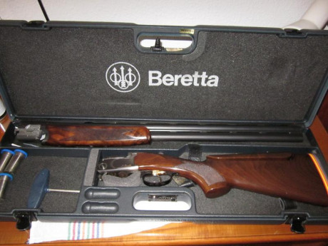 :apla: Pongo a la venta, escopeta superpuestaBeretta 682 Gold Sporting.
Maletin original, con sus 5 polichok 01