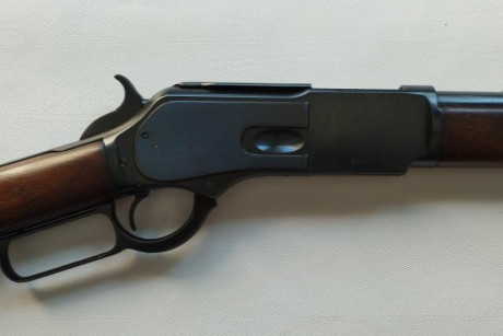 Rifle Winchester modelo 1876 original en calibre 40-60 en muy buen estado, restaurado de maderas y metal. 21