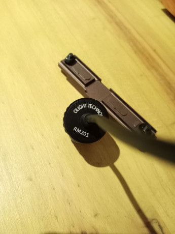 Pulsador remoto OLIGHT RM20S compatible con las linternas led Olight M20SX Warrior y Olight M20SX Javelot 00