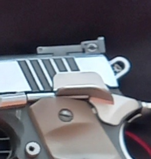 Solo 100 tiros. No ha sido ajustada. Aleta ambidiextra para 2011/2011 con pantalla por los dos lados. 00