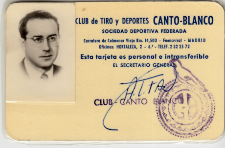  EN RECUERDO Y HOMENAJE A LOS QUE YA NO ESTÁN. 

Si pones en  GOOGLE    PASAPORTES EN LA MEMORIA   da 162
