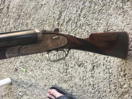 vendo en impecable estado, union armera 215, calibre 12/70 impoluta. culata de nogal seleccionado al aceite.

precio 20