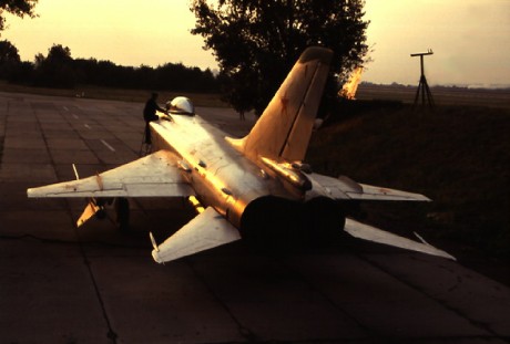 como creeis que se podría detectar un avion invisible al radar, se sabe si hay algun tipo de radar nuevo 171
