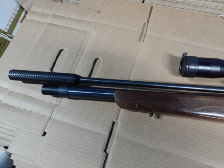 Hola de nuevo.
Sale a la venta mi Orion del 6.35 con visor incluido. Es un Falcon Menace 10x44. mildot.
En 00