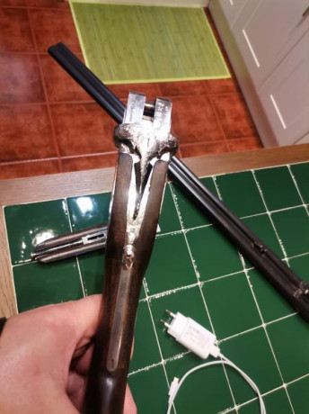 Vendo jj viuda de Víctor sarasqueta calibre 16 Paso fotos detalladas por WhatsApp si es necesario, cualquier 130
