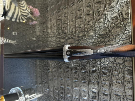 Por limpieza de armero vendo unión armera 215, muy finos grabados de la época dorada del fabricante, maderas 00