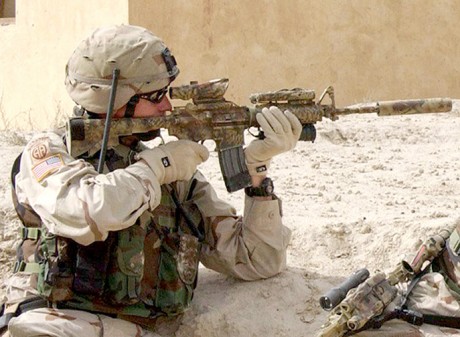 Unos datos:
https://zeroanthropology.net/2009/08/16/the-political-economy-of-the-bullet-in-afghanistan/
https://www.independent.co.uk/news/world/americas/us-forced-to-import-bullets-from-israel-as-troops-use-250000-for-every-rebel-killed-508299.html
.........................
"...estimate 80