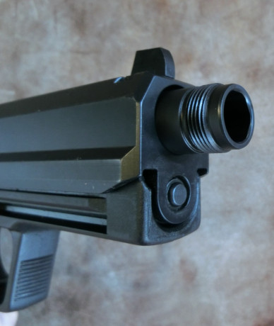 Vendo pistola HK USP Tactical en .45 ACP 
Se puede ver la pistola en Paiporta / Valencia.
La pistola esta 10