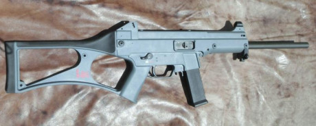 Vendo Rifle HK USC en .45 ACP - version civil de la HK UMP.
Se puede ver en Paiporta / Valencia.
El Rifle 02