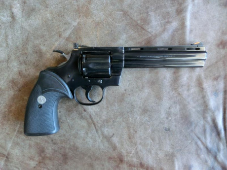 Vendo revolver Colt Phyton calibre .357 Magnum
Se puede ver el revolver en Paiporta / Valencia.

El revolver 02