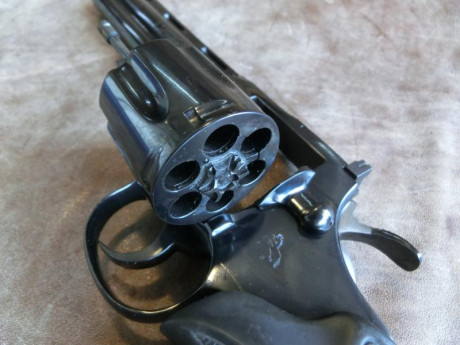 Vendo revolver Colt Phyton calibre .357 Magnum
Se puede ver el revolver en Paiporta / Valencia.

El revolver 21