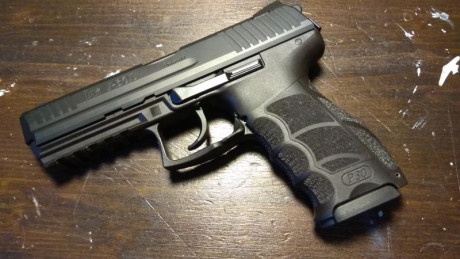 Buenos dias,
  Por necesitar un hueco en el cupo, he depositado en la armeria TopGun de Madrid mi HK P30L 10