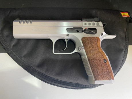 Vendo mi Tanfoglio Stock II, comprada nueva en tienda el 26/10/2022. Muelles cambiado por los Eemann. 02