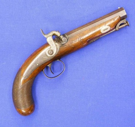 Voy a colocar unas fotos de un arma larga alemana de llave de mecha del siglo XVI. 121