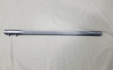 Hola, vendo un tubo de Blaser R93 del cal. 6BR ( Match 26mm en boca) practicamente nuevo. Lo vendo en 12