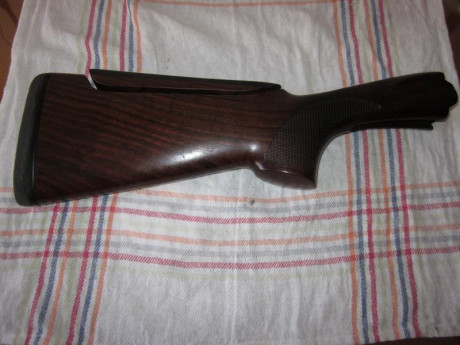 Hola.
Pongo a la venta una culata para escopetas, Beretta superpuesta para
los modelos 680,686,682,y algunas 01