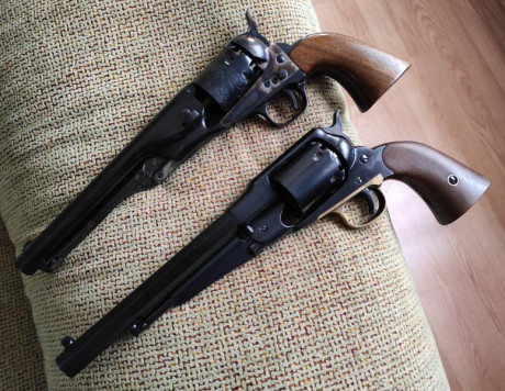 Hola, vendo Remington Navy Cal. .36, 7,5" Uberti, solo entrega en tu IA o la mía en Madrid, no envío.

Excelente 61